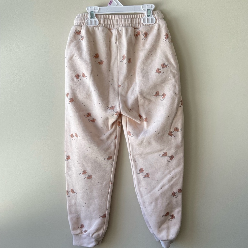Rylee + Cru Cream Joggers - Picture 2 of 8
